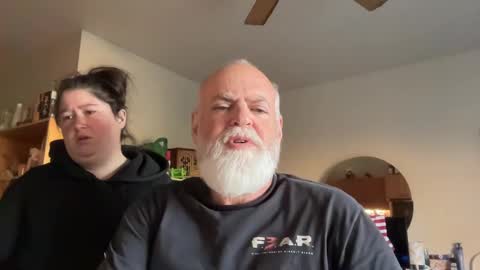 bennyvee69 online show from October 1, 8:52 pm