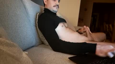 benoitgmx12 online show from November 15, 9:05 pm