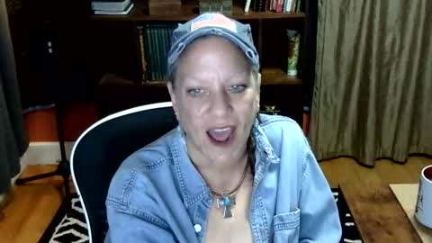 DeniseDavid online show from March 10, 3:33 am