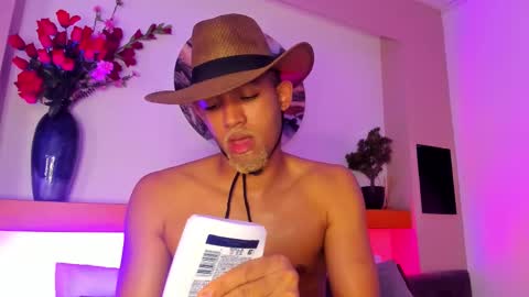 bento_fox online show from March 4, 3:47 am