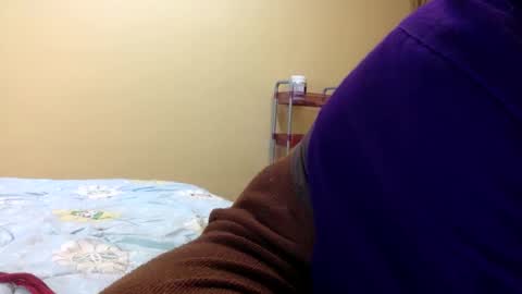 Snapshot of bermudatriangle12 chatting on October 15, 4:41 pm tixxie online show from October 15, 4:41 pm