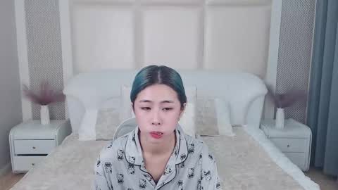 Snapshot of berniceafra chatting on September 10, 12:44 am berniceafra online show from September 10, 12:44 am