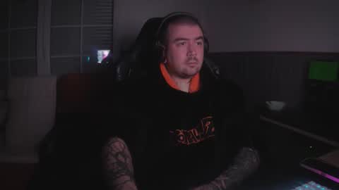 berto3389 online show from February 8, 1:53 am