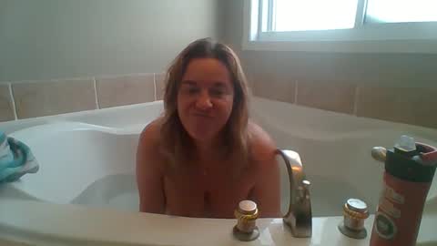 Snapshot of best_tease13 chatting on February 18, 4:58 pm Sexymilf13 online show from February 18, 4:58 pm