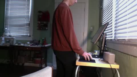 Snapshot of best_triam chatting on February 23, 7:49 pm best_triam online show from February 23, 7:49 pm