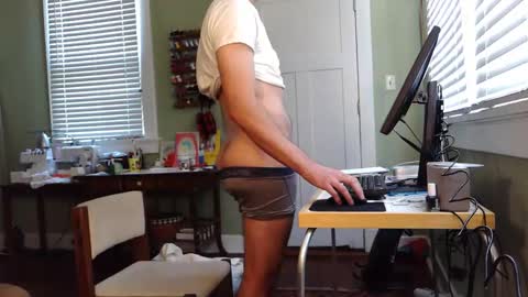 Snapshot of best_triam chatting on October 22, 7:26 pm best_triam online show from October 22, 7:26 pm