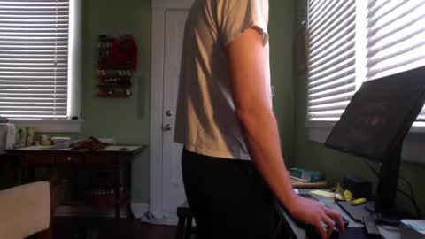 Snapshot of best_triam chatting on January 19, 5:07 pm best_triam online show from January 19, 5:07 pm