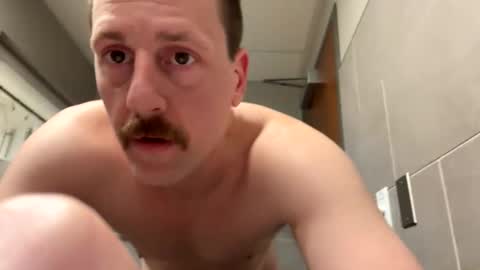 bestfriend123456 online show from April 9, 12:14 am