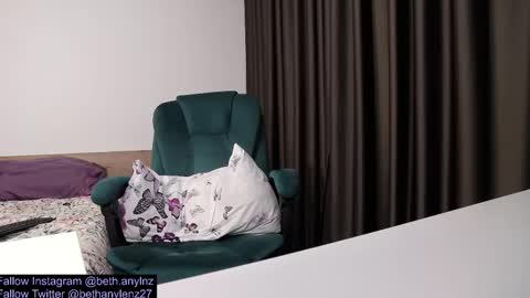 bethanylenz2 online show from January 31, 8:50 pm