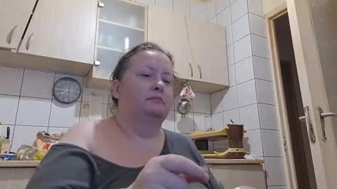 Snapshot of bethnorth chatting on September 27, 4:43 am bethnorth online show from September 27, 4:43 am
