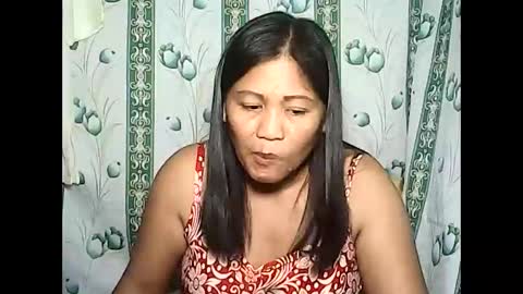 Snapshot of betty_83 chatting on February 4, 1:48 pm betty_83 online show from February 4, 1:48 pm