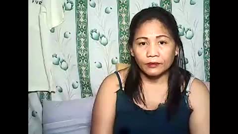 Snapshot of betty_83 chatting on February 8, 9:03 am betty_83 online show from February 8, 9:03 am