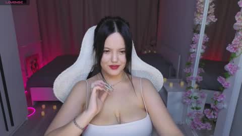 Betty online show from October 13, 3:36 pm