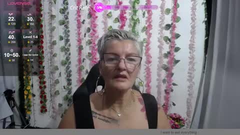 Snapshot of bety_cum3 chatting on January 15, 9:02 am bibiana online show from January 15, 9:02 am