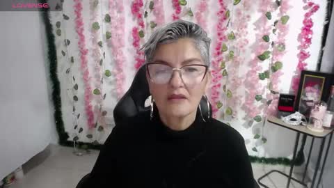 Snapshot of bety_cum3 chatting on March 2, 8:59 am bibiana online show from March 2, 8:59 am