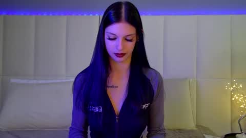 Snapshot of beverlyyork chatting on March 9, 12:42 am Beverly online show from March 9, 12:42 am