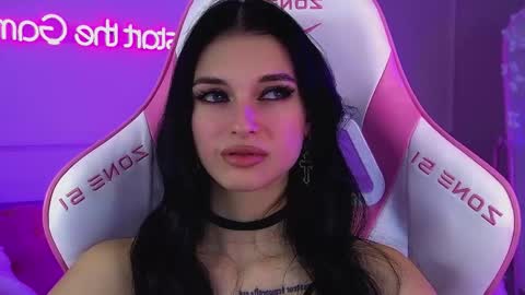 Beverly online show from February 24, 7:17 pm