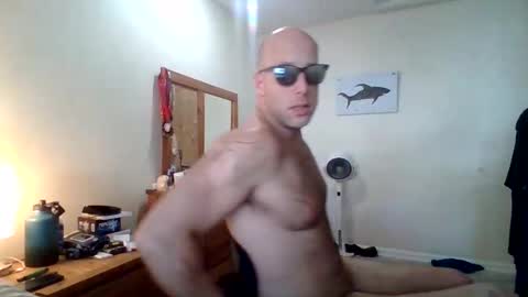 Wheelchair Stud online show from April 30, 8:57 pm