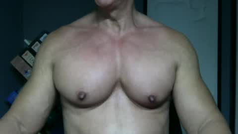 BGDKMUSCLEGUY - SELECTED BY CHATURBATE AS A TOP BROADCASTER FOR 2023 online show from December 15, 5:03 am