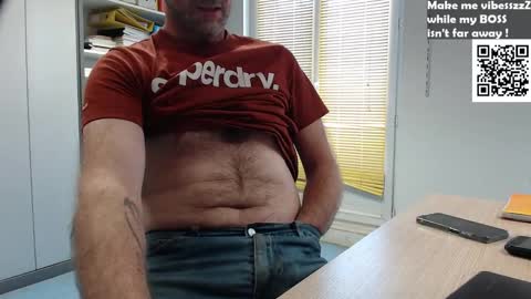 My name is David and if you like public exhibitions you wont be disappointed with me LoL - My favorite vibes is 44  online show from January 21, 12:18 pm