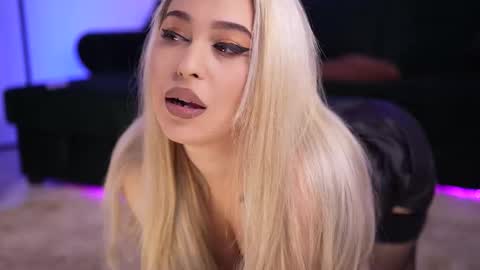 Snapshot of bia_kristal chatting on October 16, 4:06 pm Biia online show from October 16, 4:06 pm