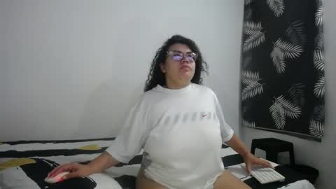 Bianca Tuesday to Sunday from 2am to 6am UTC-5 online show from April 3, 8:43 am