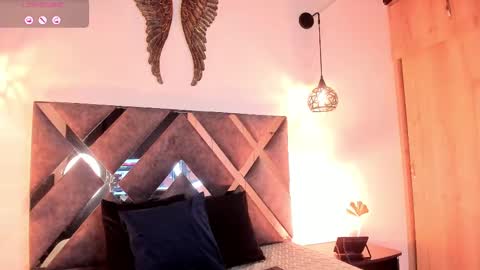  B I A N C A  online show from February 23, 9:44 am