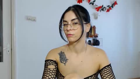 Snapshot of bibitina chatting on October 19, 8:52 am innasugarwild online show from October 19, 8:52 am