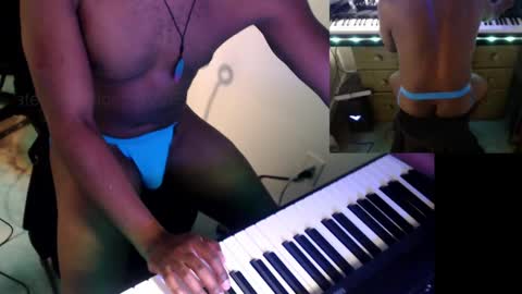 BicepsandFrot online show from March 6, 10:09 am