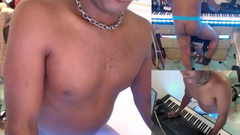 BicepsandFrot online show from March 12, 1:40 pm