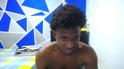 Snapshot of big_black11 chatting on February 1, 11:31 am big_black11 online show from February 1, 11:31 am