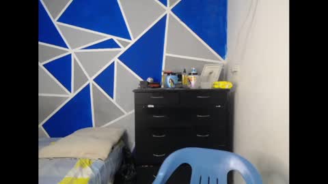 Snapshot of big_black11 chatting on February 11, 12:04 pm big_black11 online show from February 11, 12:04 pm