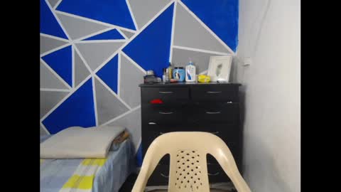 Snapshot of big_black11 chatting on February 13, 10:02 am big_black11 online show from February 13, 10:02 am