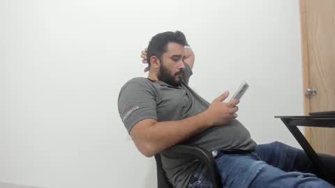 Snapshot of big_dad69 chatting on October 5, 1:58 am Tommy online show from October 5, 1:58 am