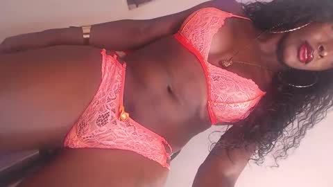 Snapshot of big_goddess_black chatting on September 17, 1:09 am dashiell online show from September 17, 1:09 am