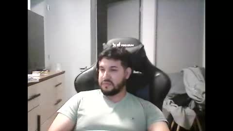 Snapshot of big_latin_boy_full_cum chatting on December 23, 2:39 pm latinBoyHuge online show from December 23, 2:39 pm