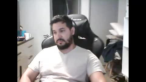 Snapshot of big_latin_boy_full_cum chatting on December 11, 5:47 pm latinBoyHuge online show from December 11, 5:47 pm