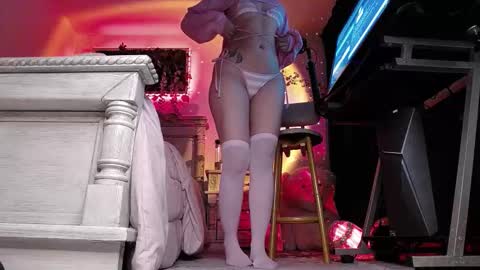 Lava online show from January 8, 11:54 pm