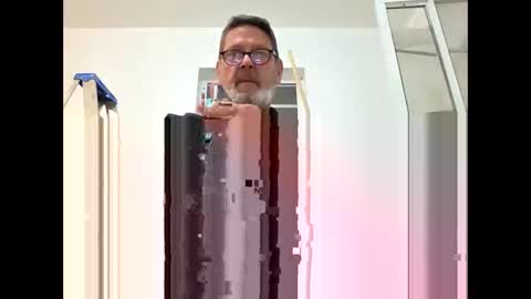 bigal9816192 online show from April 12, 3:32 am