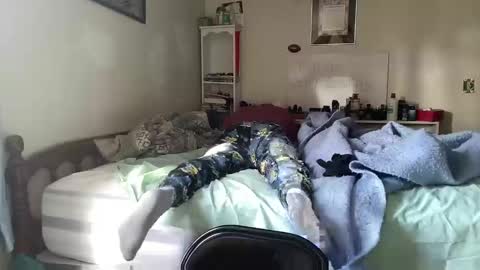 Mr. Muscle Monster online show from March 21, 2:00 pm