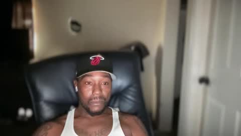 bigbackwoodcali online show from February 18, 12:21 am