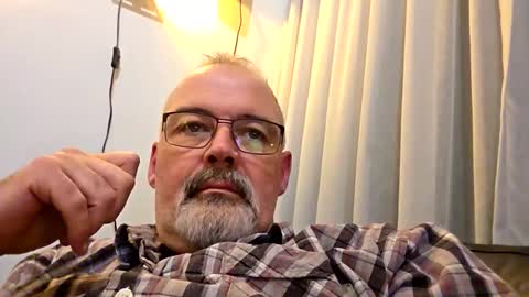 bigbibear88 online show from February 2, 11:45 pm