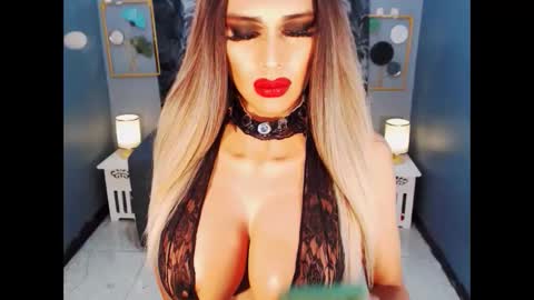 Loraine Cruz online show from May 12, 6:11 am