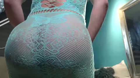 Snapshot of bigboottyxxx chatting on September 30, 12:10 am kyra Moor online show from September 30, 12:10 am