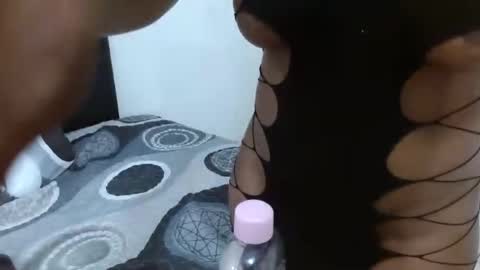 Bigbootyshaz online show from December 10, 8:05 pm