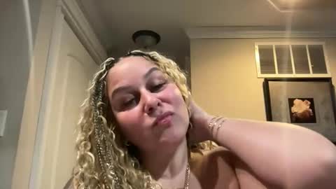 BIG BREAST SABRINA online show from March 4, 12:07 am