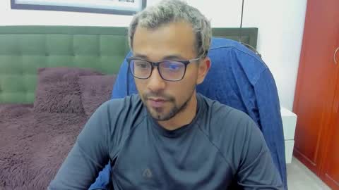 Snapshot of bigcock_hair chatting on October 16, 11:25 pm bigcock_hair online show from October 16, 11:25 pm