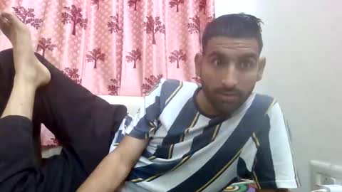 akash online show from February 4, 9:35 am