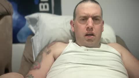 bigcocksuckingslut online show from February 12, 1:52 am