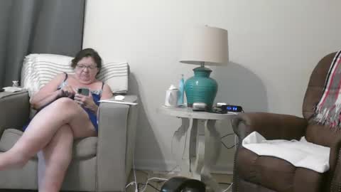 Snapshot of bigcraig123 chatting on February 4, 11:49 am Craig online show from February 4, 11:49 am